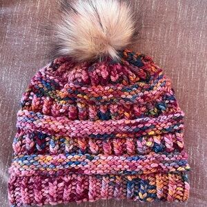 Women’s Hand Knit Pom-Pom Beanie